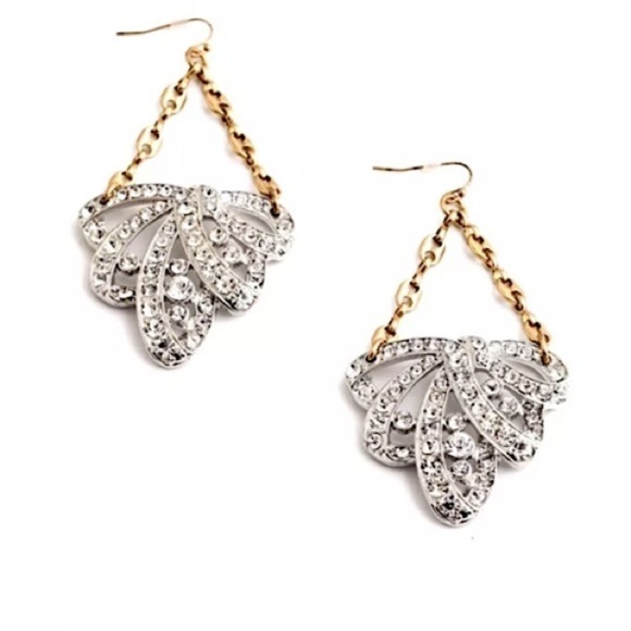 FABULOUS CRYSTAL BOW STATEMENT EARRING #270 - Picture 2 of 3